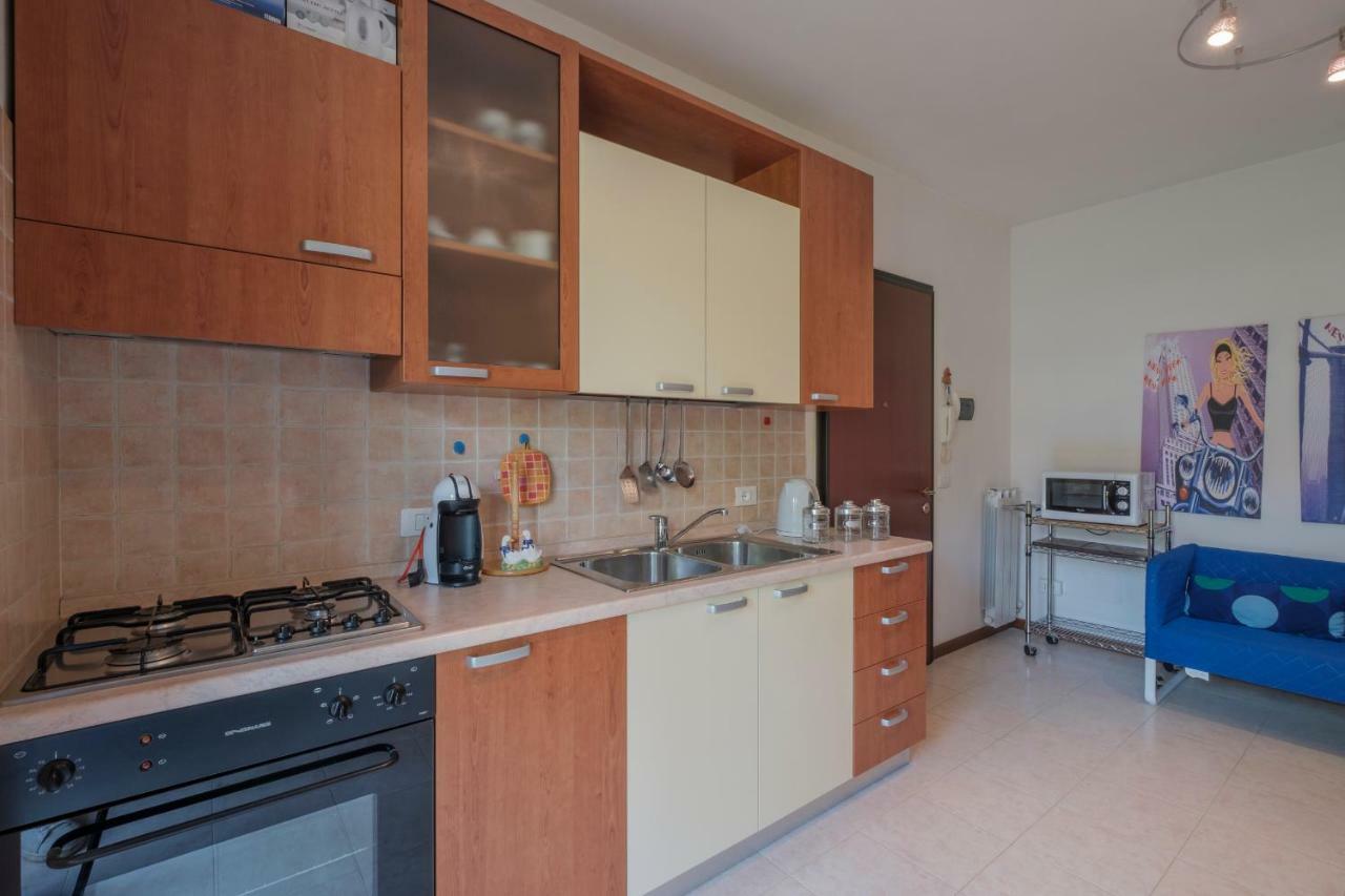 House And Green Sirmione - 2 Rooms Apartment Kültér fotó