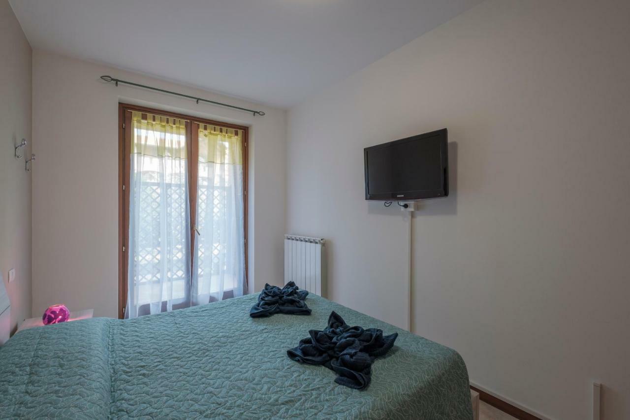 House And Green Sirmione - 2 Rooms Apartment Kültér fotó